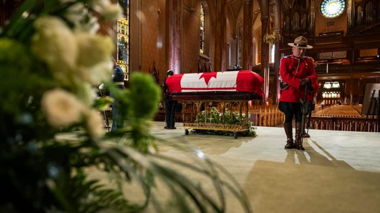 “He’s the prime minister of the working class”: second day of Chapel Ardent for Brian Mulroney in Montreal