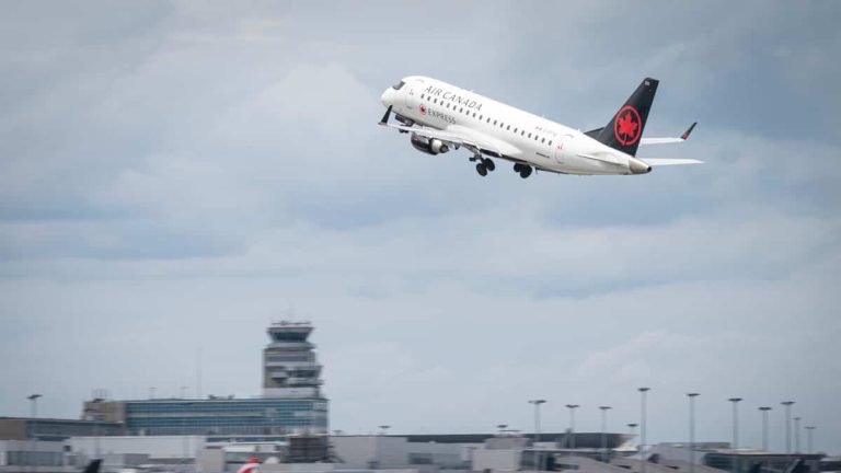 Hijacking of a plane in Montreal: criminally charged for violent behavior on board