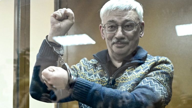 Imprisoned dissident Oleg Orlov says he refused army contract to fight in Ukraine