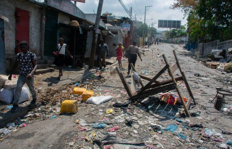 In Port-au-Prince, gang violence causes the exodus of more than 33,000 people