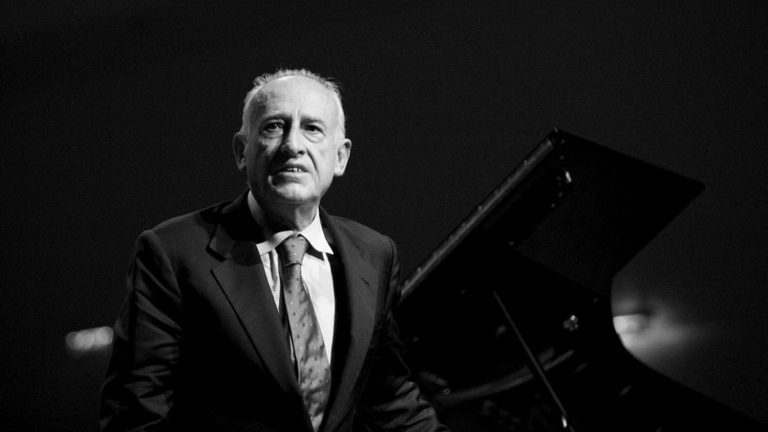 Italian virtuoso pianist Maurizio Pollini dies at 82