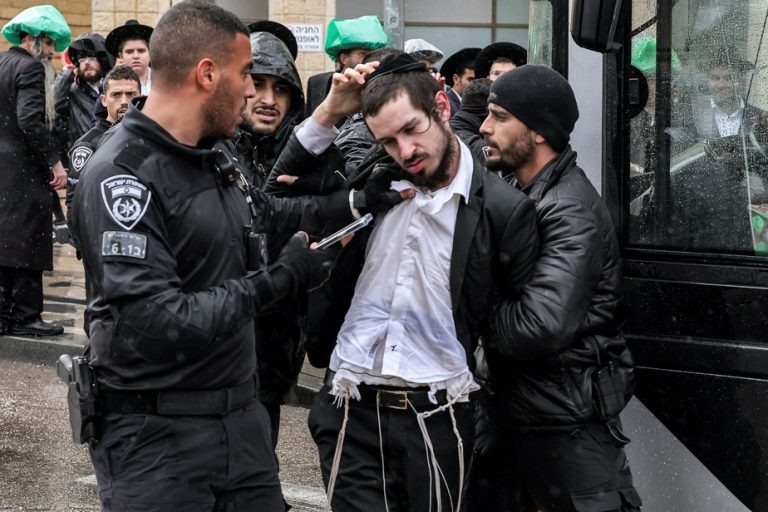 Jerusalem |  Ultra-Orthodox protest against military service