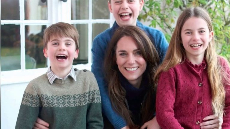 Kate Middleton apologizes after photoshopped photo leaked