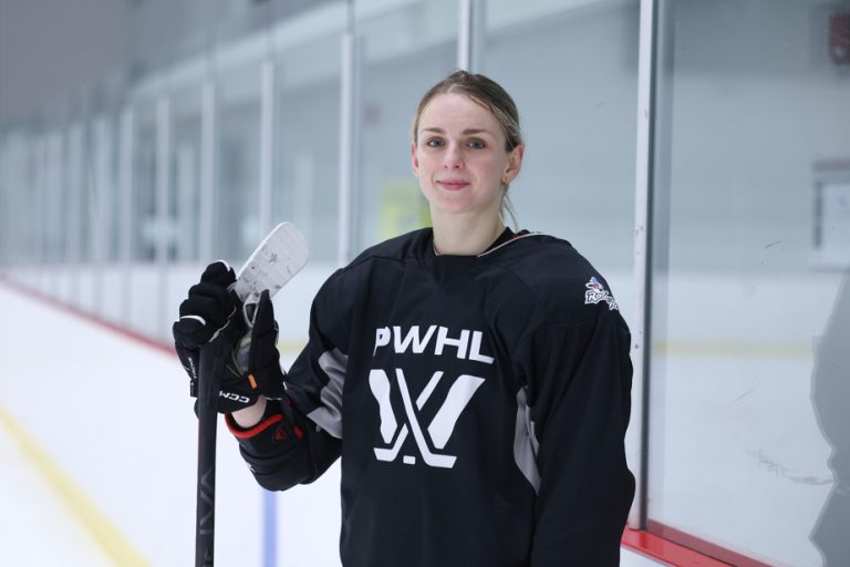 LPHF |  Montreal trades Tereza Vanisova to Ottawa in exchange for Amanda Boulier