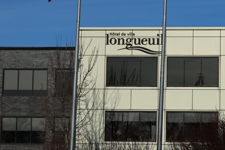 Longueuil |  White-collar workers on strike March 13 and 14