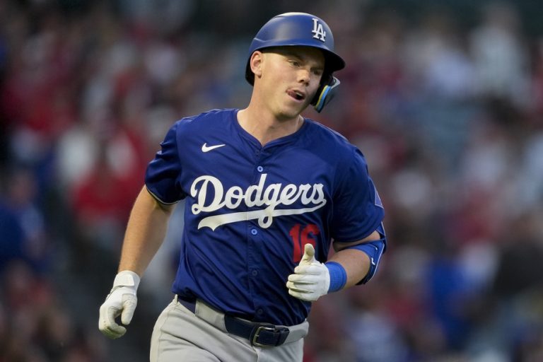 Los Angeles Dodgers |  Will Smith agrees to a 140 million contract over 10 years