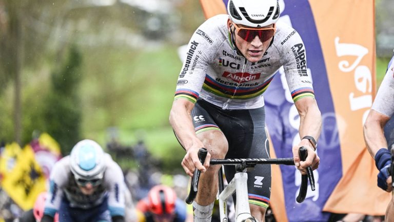 Mathieu van der Poel crushes the race and wins his fifth Monument