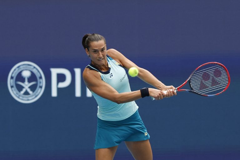 Miami Tournament |  Caroline Garcia beats world No.3 Coco Gauff and joins the quarters