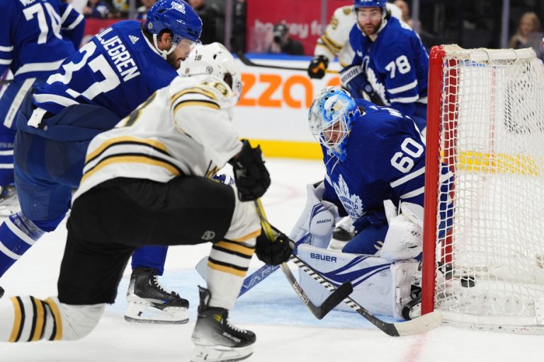 Monday in the NHL |  Zacha scores a double in a Bruins victory against the Maple Leafs