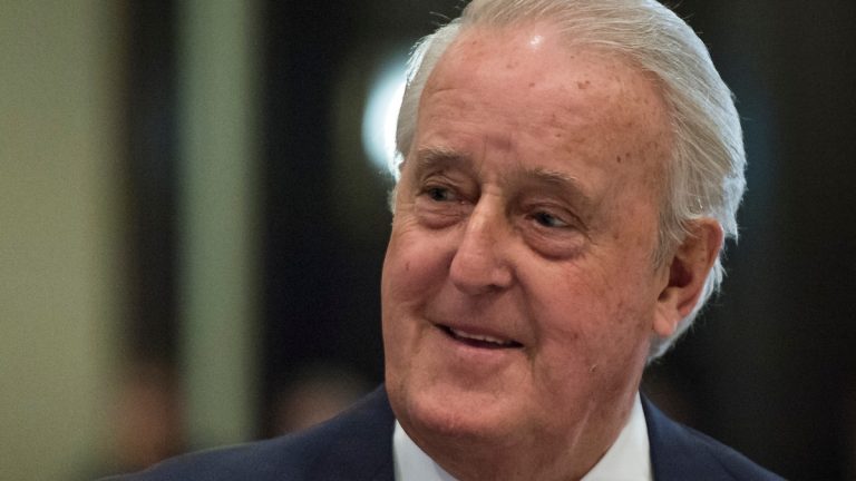 Wayne Gretzky and Pierre Karl Péladeau to honor Brian Mulroney at his funeral