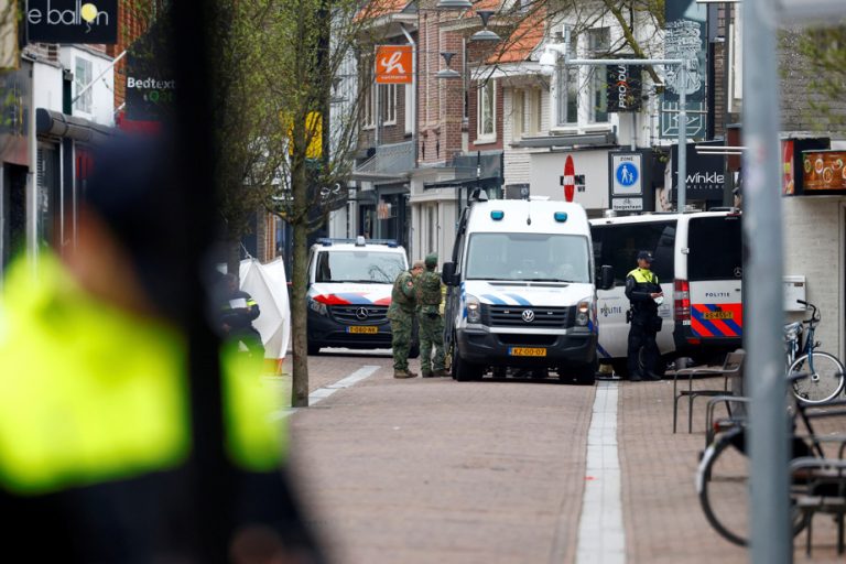 Netherlands |  Several people taken hostage in Ede, three young people released