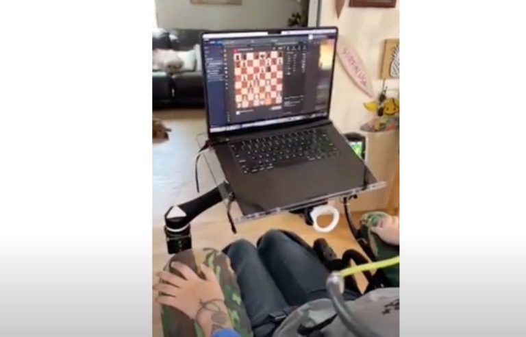 Neuralink streams video of man playing chess with his mind