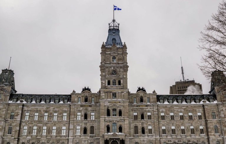 Quebec is on a poor track to achieve its debt reduction targets