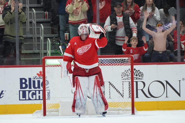 Saturday in the NHL |  Red Wings end seven-game losing streak