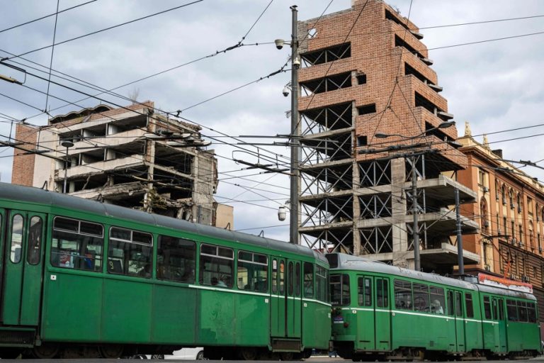 Serbia |  In Belgrade, 25 years after the NATO bombings, the Trump clan is interested in the ruins