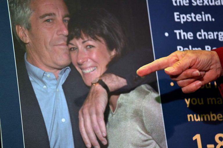 Sex trafficking |  Ghislaine Maxwell asks the court to overturn her conviction