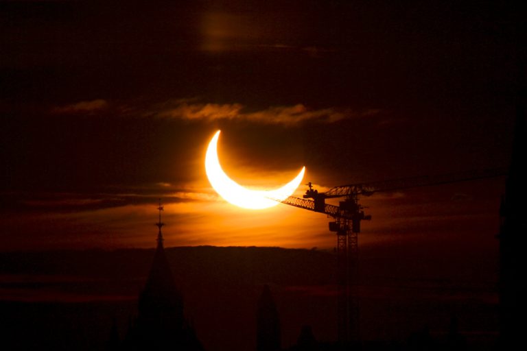 Solar eclipse |  Schools turn around in the face of Quebec’s “constraints”