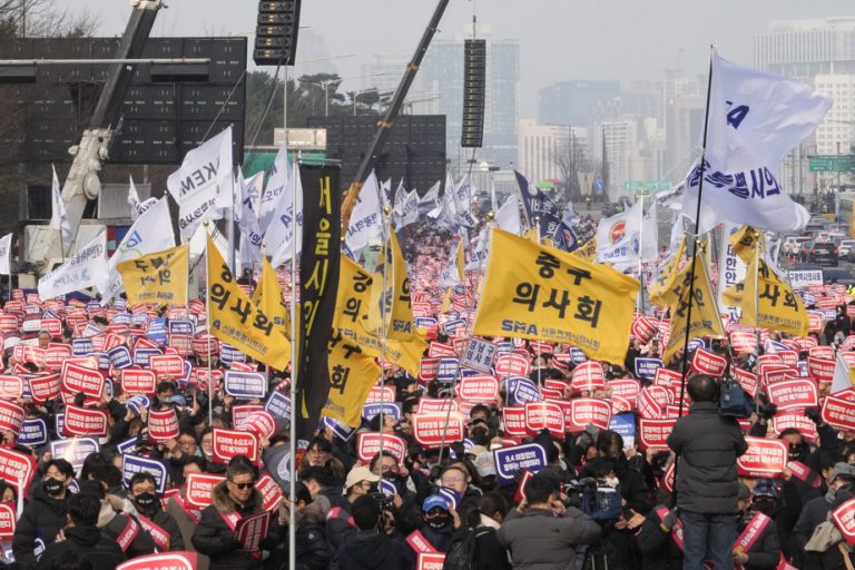 South Korea |  Seoul launches procedure to suspend 4,900 striking doctors