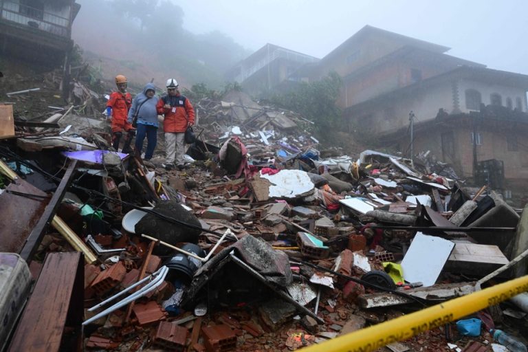 Southeast Brazil under flood, at least 23 dead