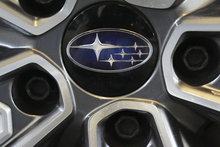 Subaru to source batteries from Panasonic