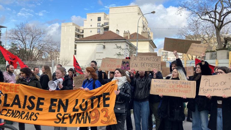 Temperatures in classrooms, “flooded” gymnasium, lack of staff… Teachers from Seine-Saint-Denis on strike to demand an “emergency plan”