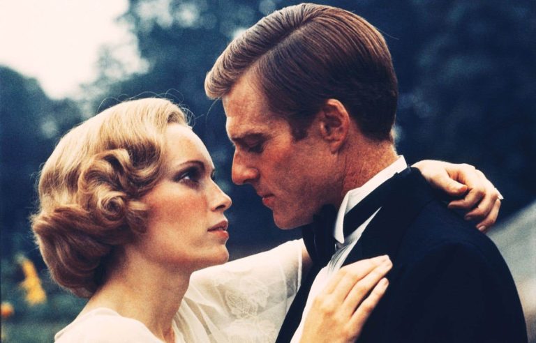 “The Great Gatsby”: Mia Farrow and Robert Redford as star-crossed lovers