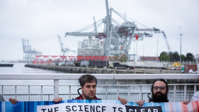 The Le Havre LNG terminal is used at a third of its capacity, says Greenpeace