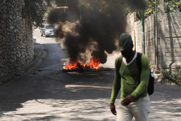 The Press in Haiti |  “It’s the bandits who are the leaders now”