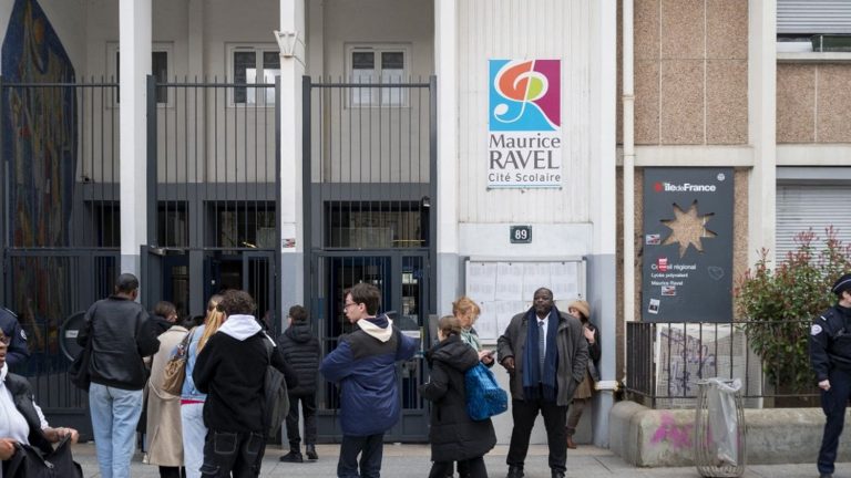 The complaint filed by a student against the principal of the Maurice-Ravel high school for “violence”, after an incident linked to the wearing of the veil, dismissed