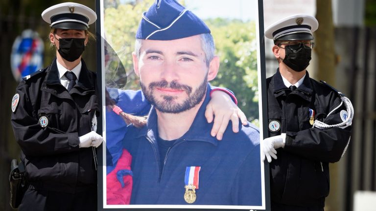 The murderer of police officer Eric Masson, Ilias Akoudad, is sentenced to 30 years in prison with a 20-year security sentence