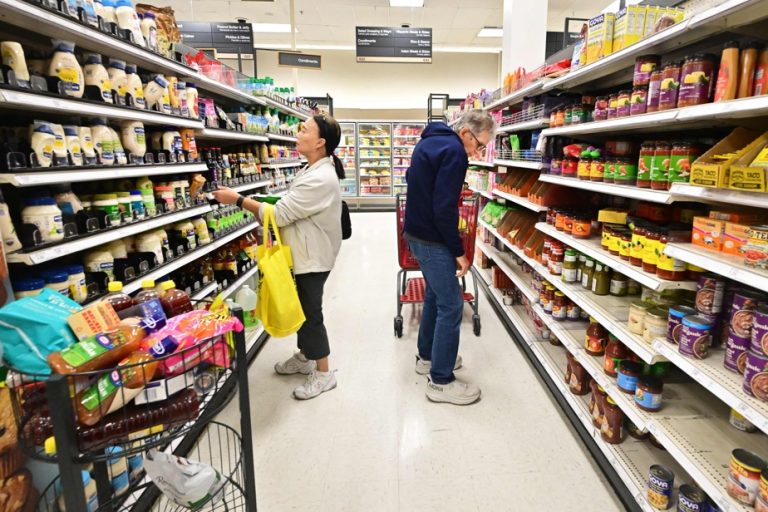 United States |  Inflation rebounds over a year, slows over a month