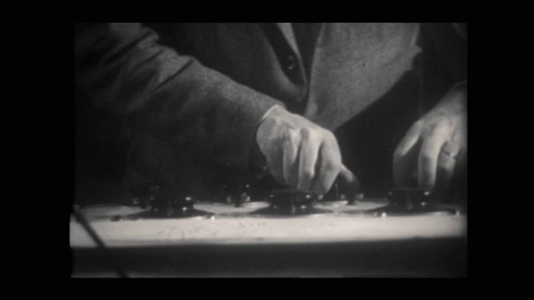 VIDEO.  At the origin of electronic music, the collaboration in 1948 of two men passionate about sounds, Pierre Schaeffer and Pierre Henry