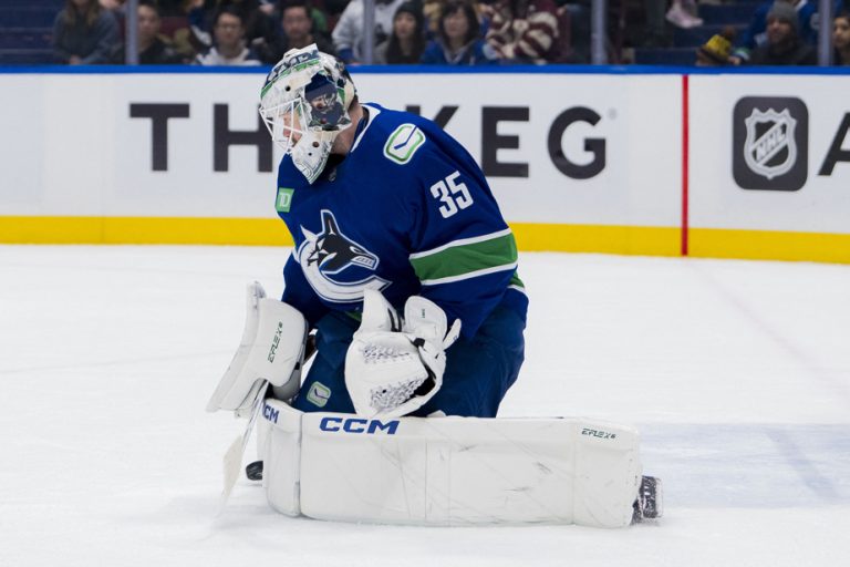 Vancouver Canucks |  Goalkeeper Thatcher Demko injured in lower body