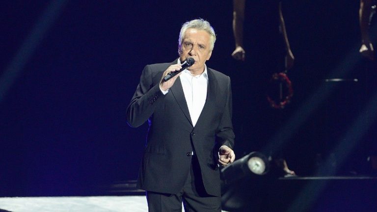 “We get up and we leave”, Michel Sardou, in the middle of a Parisian concert, his fans slam the door after “disturbing, frankly borderline” remarks