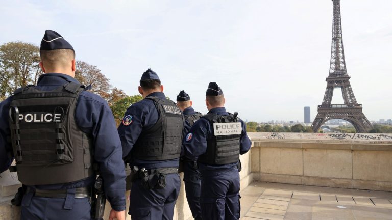 “We will have to detect weak signals and strengthen our surveillance”, reacts the Union of National Police Commissioners