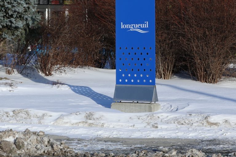 White-collar workers in Longueuil on strike Wednesday and Thursday