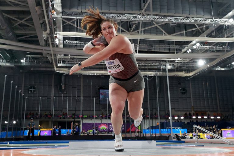 World Indoor Athletics Championships |  A gold medal for Canadian Sarah Mitton in the shot put