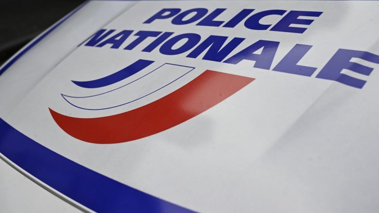 a minor arrested in Hauts-de-Seine and placed in police custody