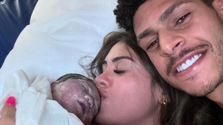 an OM player becomes a father and shocks Internet users