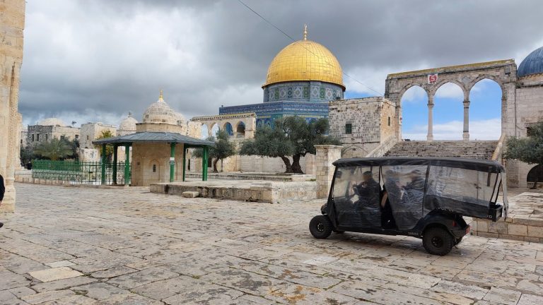 in the midst of war between Israel and Hamas, a tense start to Ramadan in Jerusalem