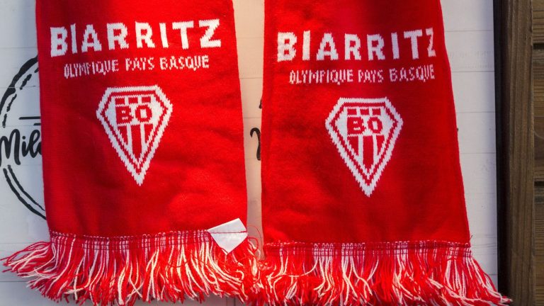 the Biarritz Olympique is for sale for a symbolic euro