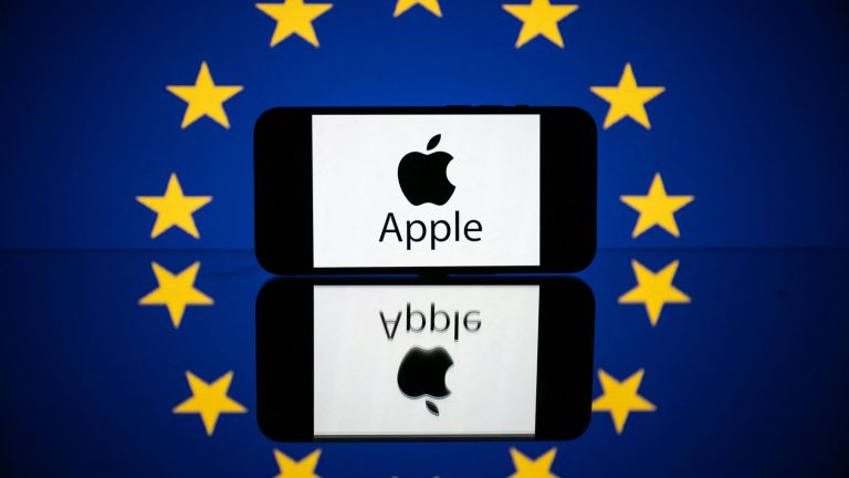 the European Commission sanctions Apple for non-compliance with competition rules