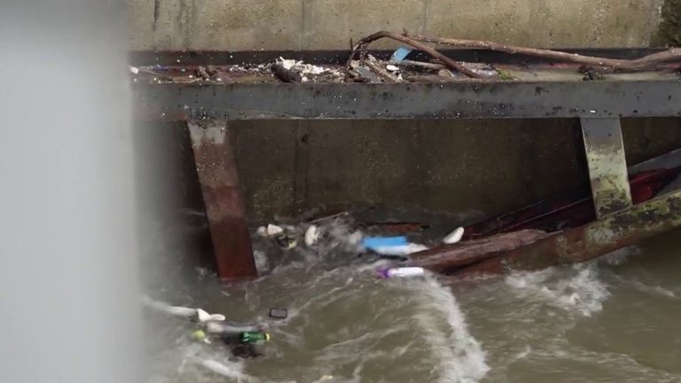 the Seine, a river of plastic?