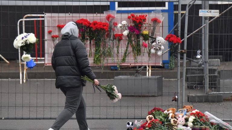 the death toll rises to 115, eleven people arrested including four directly involved in the attack according to the Kremlin