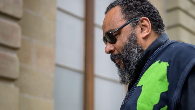 the prefecture bans the Dieudonné show in Nîmes