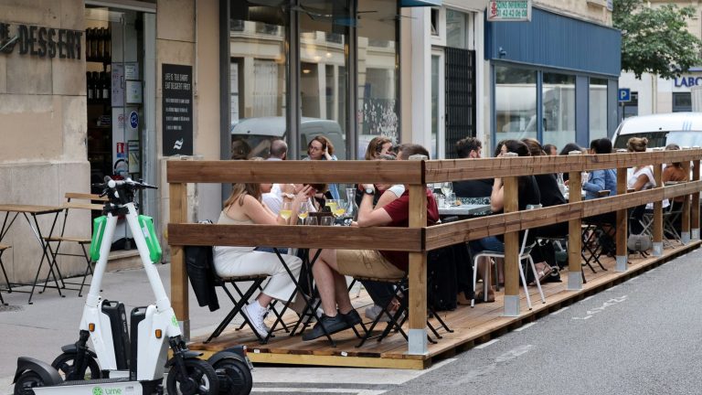 the summer terraces will be able to open until midnight during the period of the Olympic and Paralympic Games in Paris