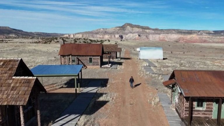 tourists flock to Los Alamos, New Mexico, thanks to the success of the film “Oppenheimer”