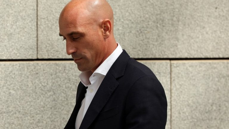 two and a half years in prison required against ex-Spanish football boss