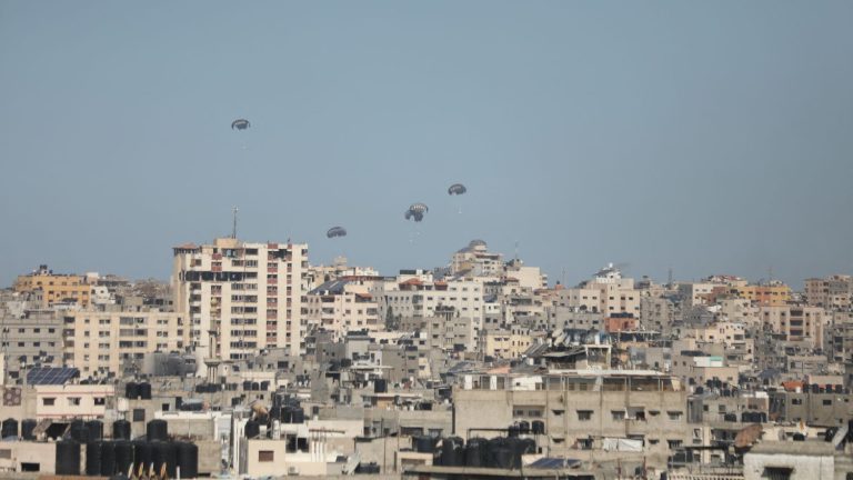 what we know about the humanitarian aid drop that left five dead in the Gaza Strip