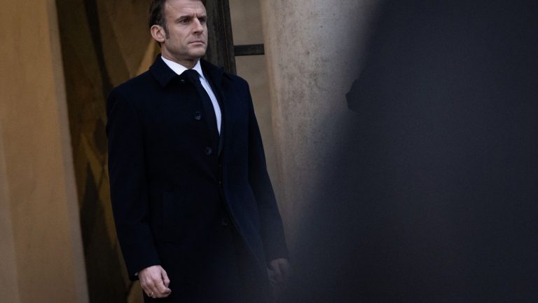 why Emmanuel Macron wants to force the parties to take a position on the war in Ukraine